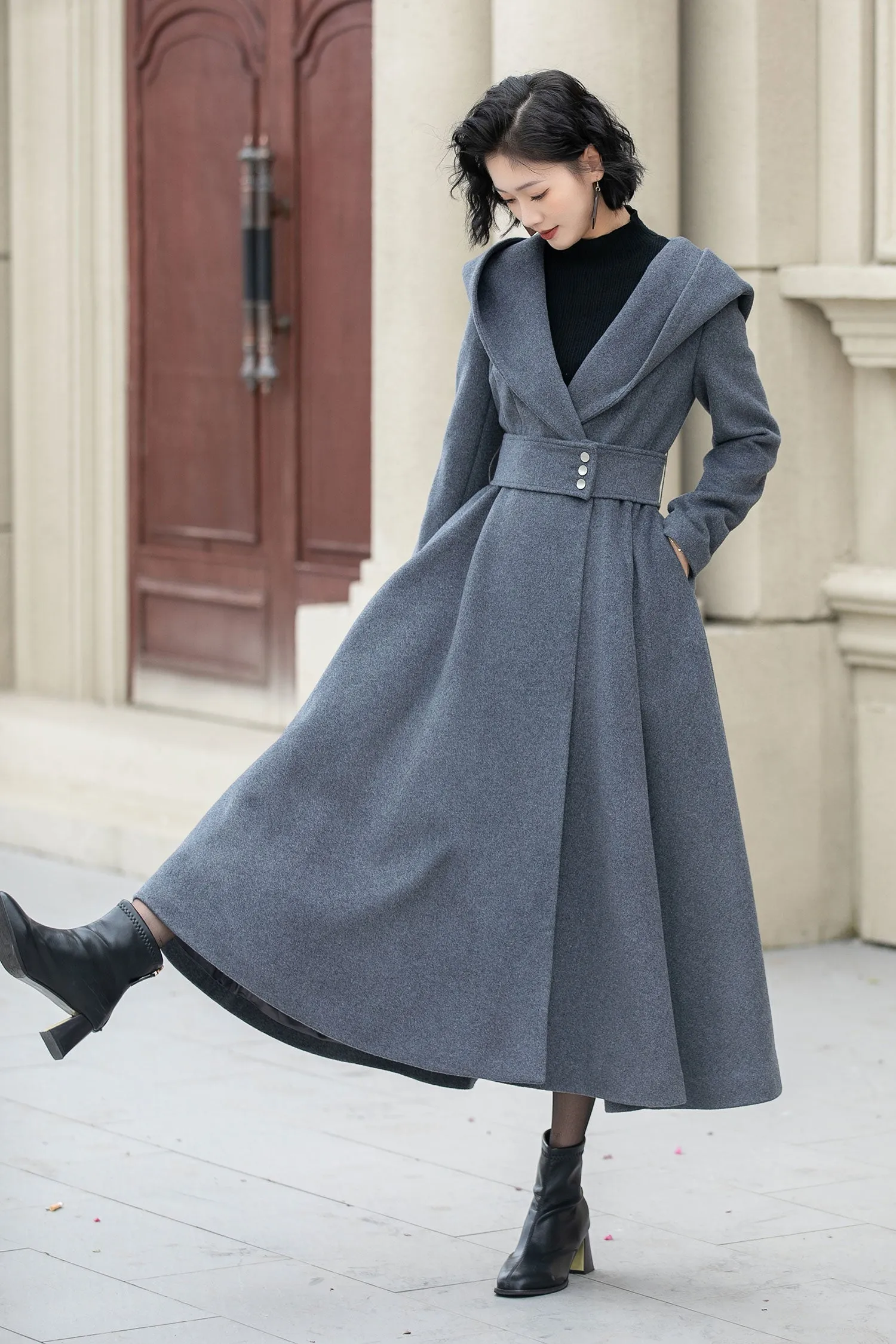 Handmade Gray Hooded Long Wool Coat for Women – Elegant Winter Fashion 5344