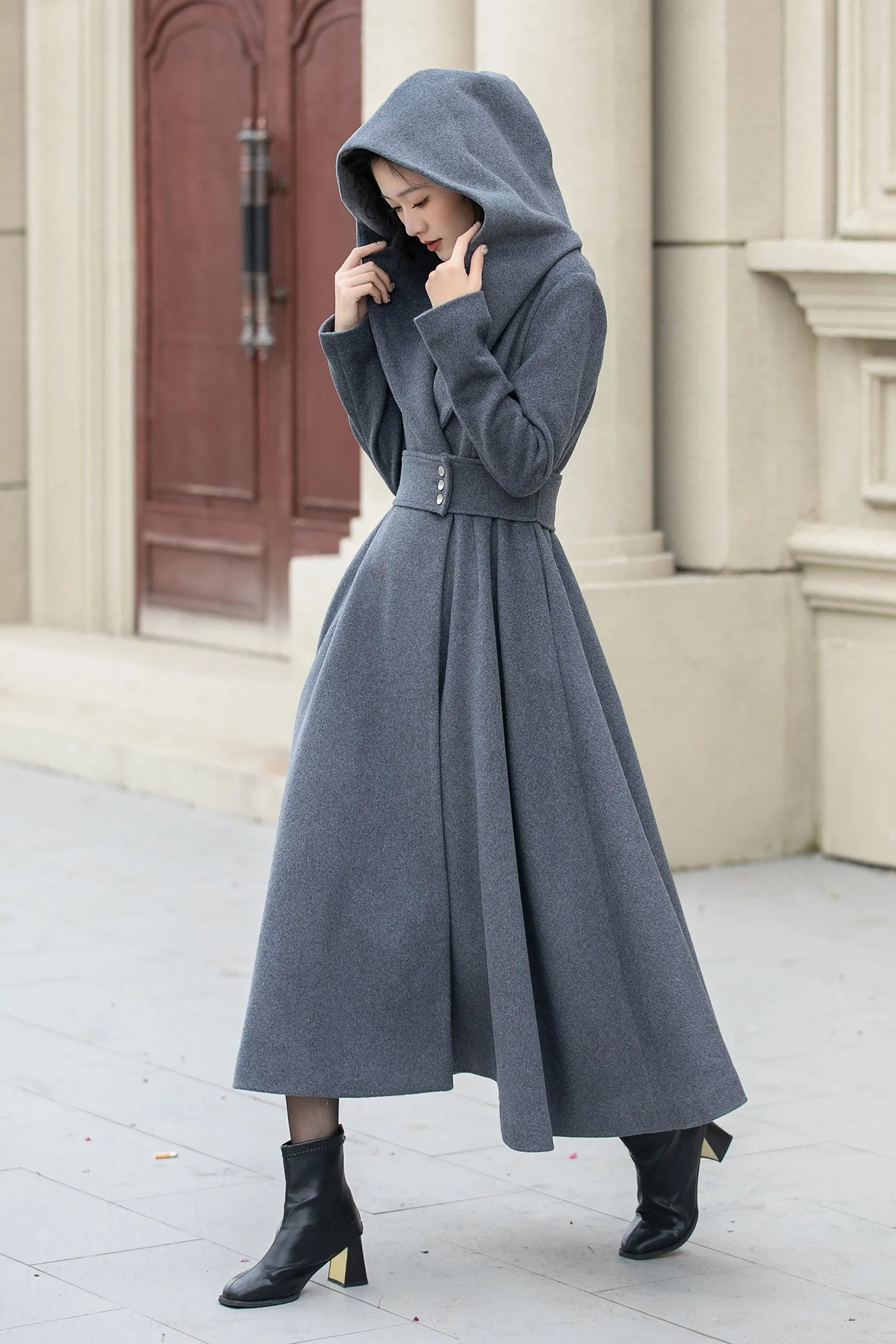 Handmade Gray Hooded Long Wool Coat for Women – Elegant Winter Fashion 5344