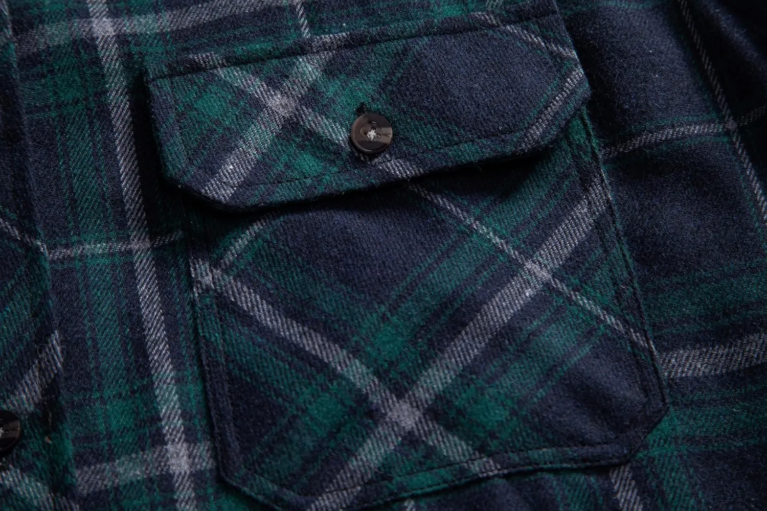 Mens Flannel Plaid Shirts Regual Fit Casual Long Sleeve Button Down Fleece Shirts