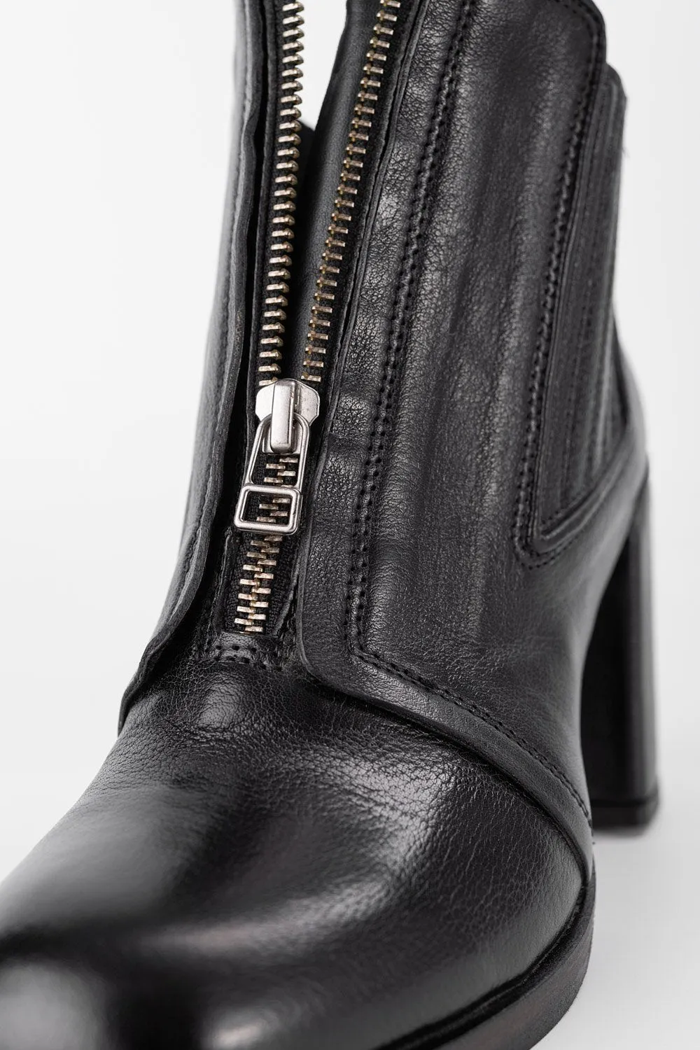 RICHMOND urban-black chelsea boots.