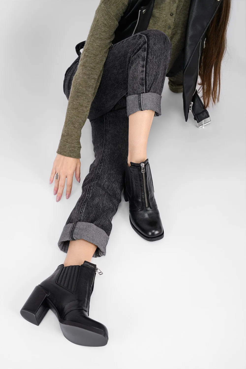 RICHMOND urban-black chelsea boots.