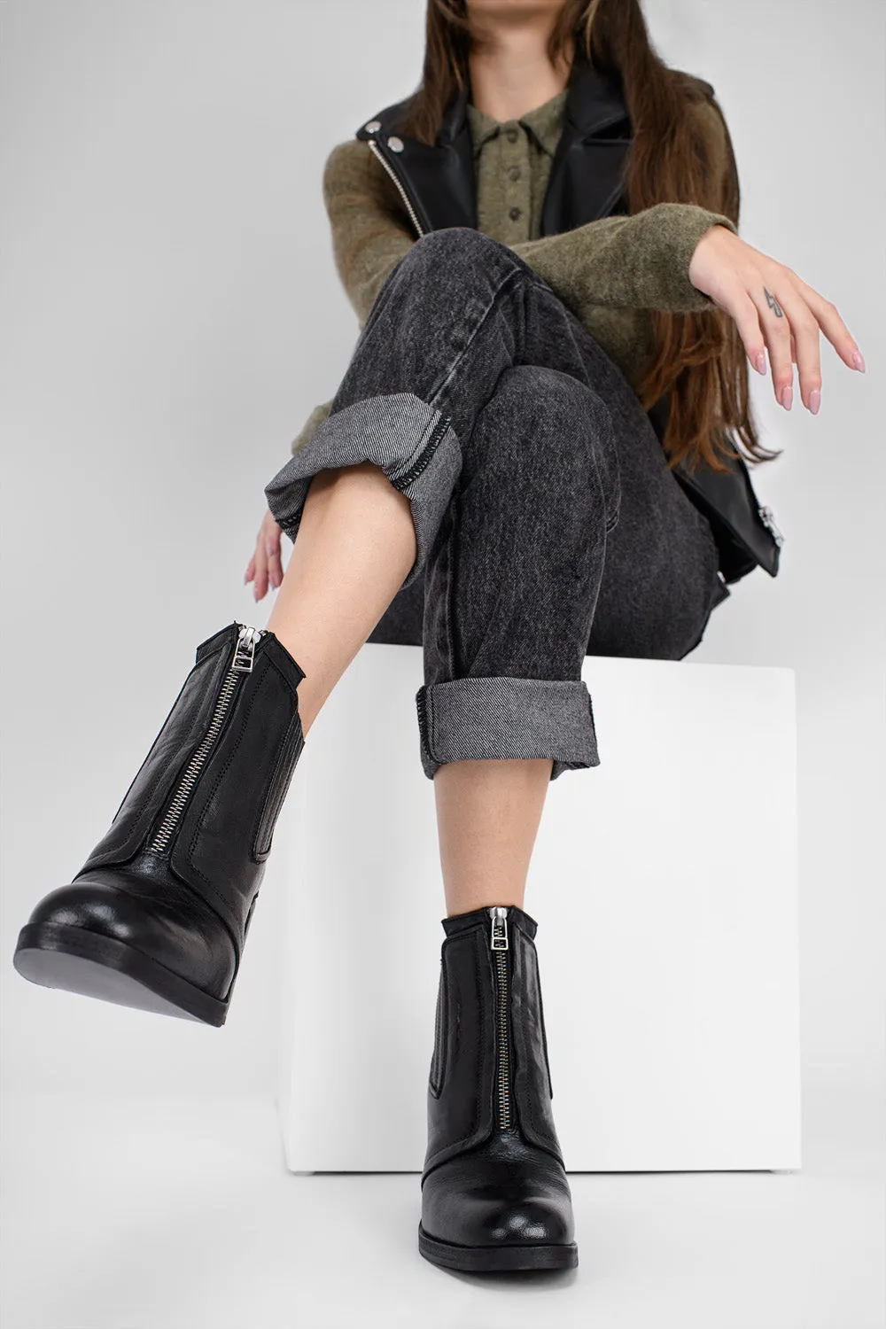 RICHMOND urban-black chelsea boots.