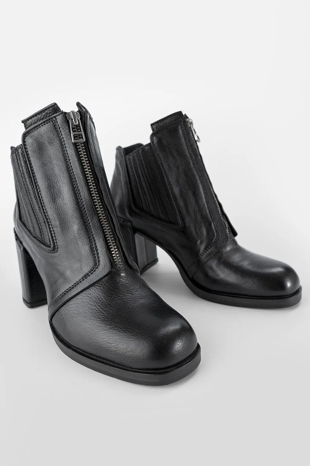 RICHMOND urban-black chelsea boots.